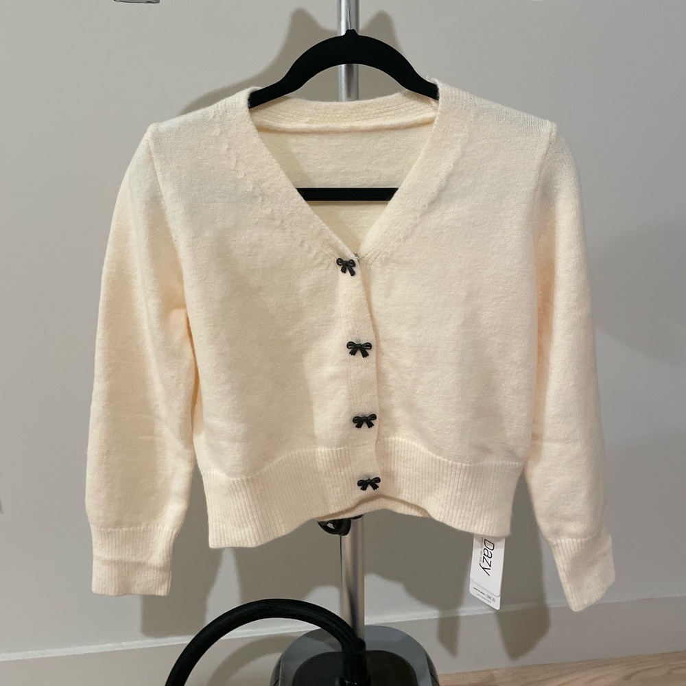 Shein unworn new with tags sweater